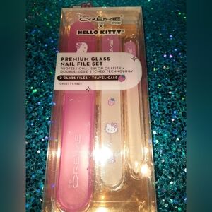 Hello Kitty x The Creme Shop nail file set. Bundle and save!!
